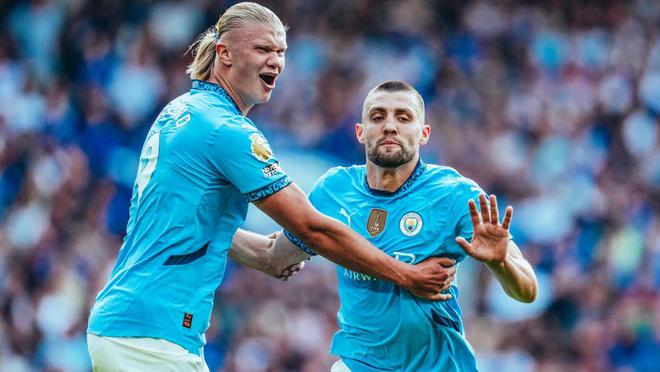 於各俱樂部 於各俱樂部